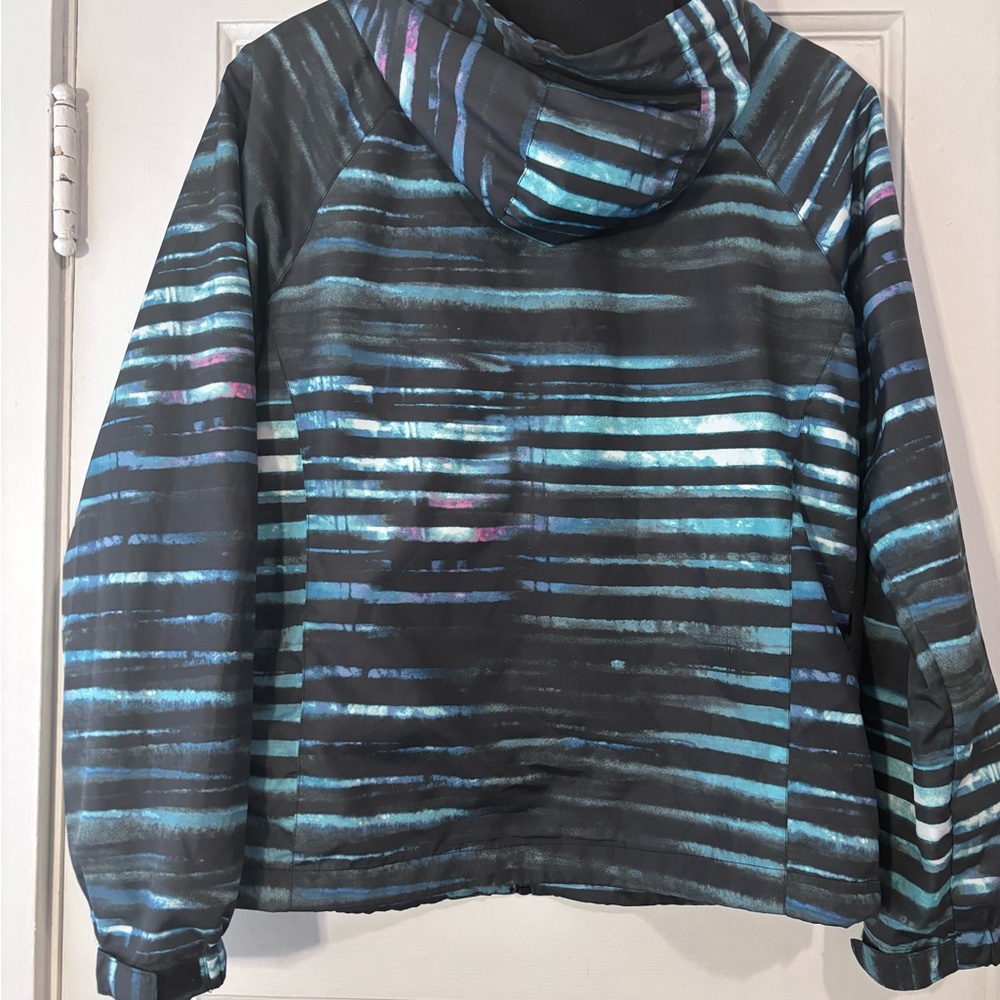 New Balance Black and Blue Jacket - Picture 3 of 3